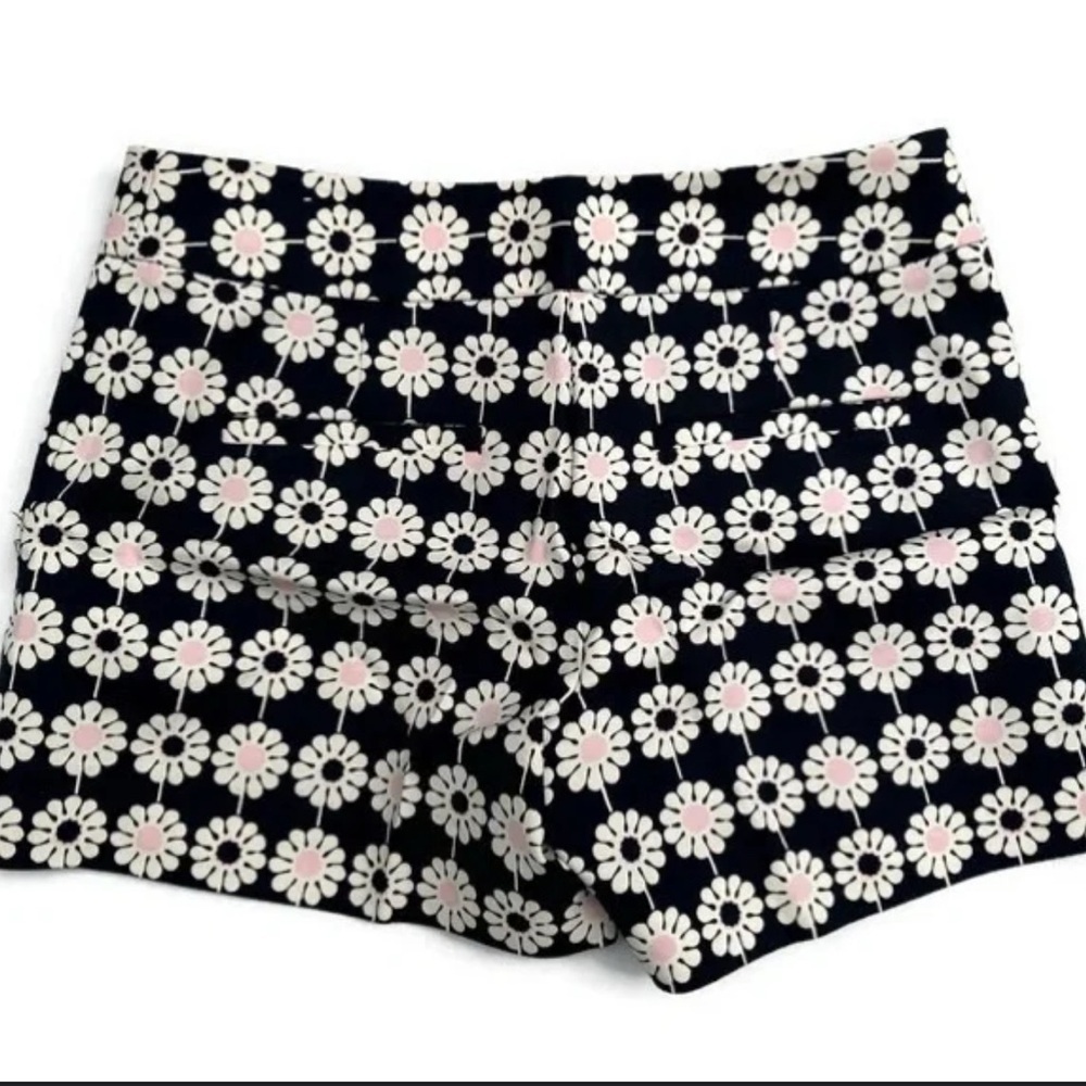 LOFT High Waist Floral Women's Shorts - Black and White
